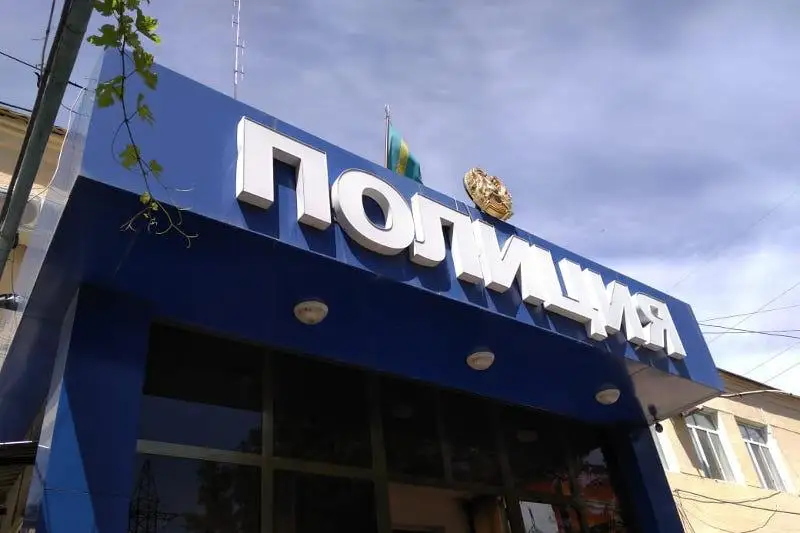 Похитителей столбов электропередачи задержали полицейские в Туркестанской области