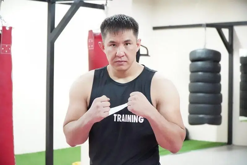 Головкин победит нокаутом - Едил Кожамбердиев о GGG, своем титульном бое и опыте в кино