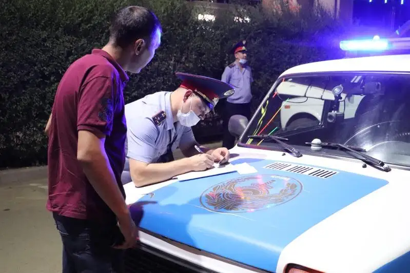 Шесть нетрезвых водителей задержали полицейские за одну ночь в ЗКО