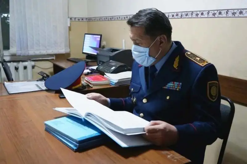 Внезапную проверку участковых инспекторов устроили в Таразе