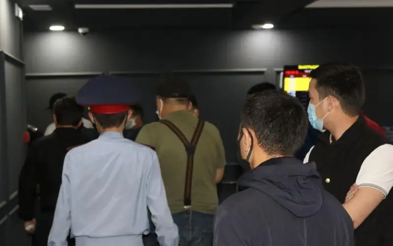 Букмекерская контора работала во время режима ЧП в Атырау