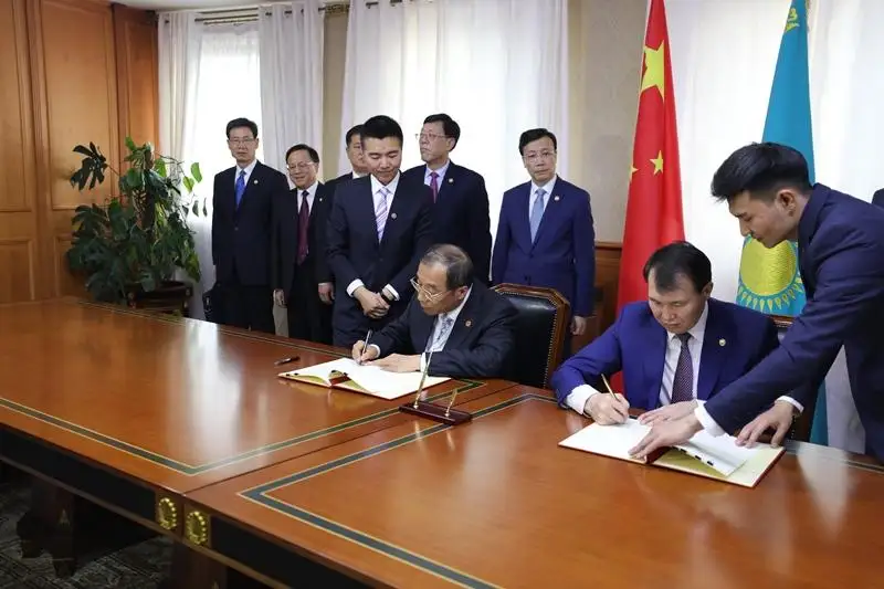 Казахстанские борцы с коррупцией пройдут обучение в Китае