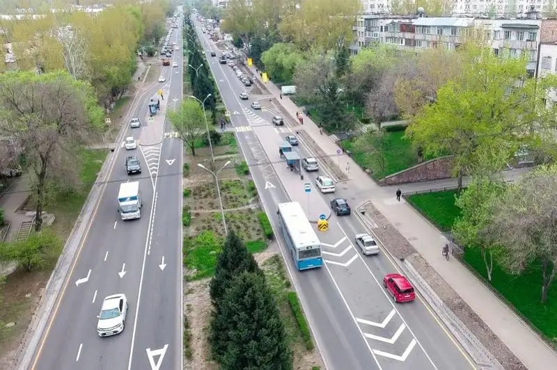 Участок BRT по улице Жандосова в Алматы достроят в 2021 году
