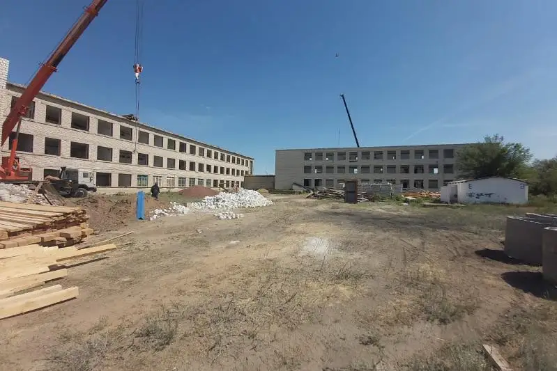 В селе Акшат Чингирлауского района ЗКО капитально ремонтируют школу