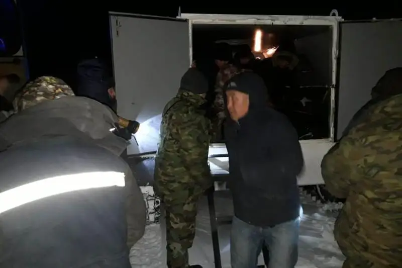 Из снежного плена спасатели Семея эвакуировали более 120 человек