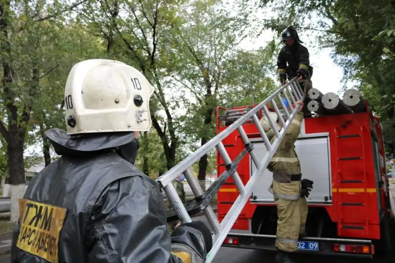 Пожарная безопасность: нуждающимся семьям помогает ДЧС Карагандинской области