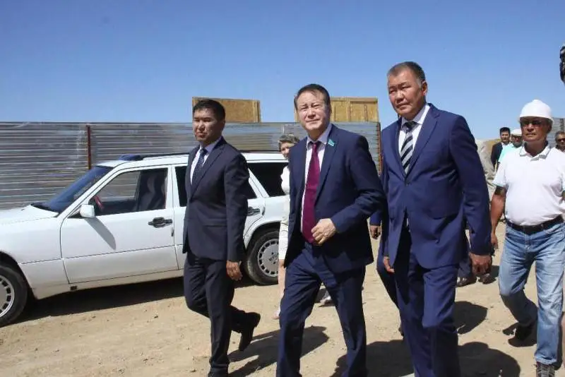 Сенаторы обсуждают проблемы регионов на встречах с их жителями