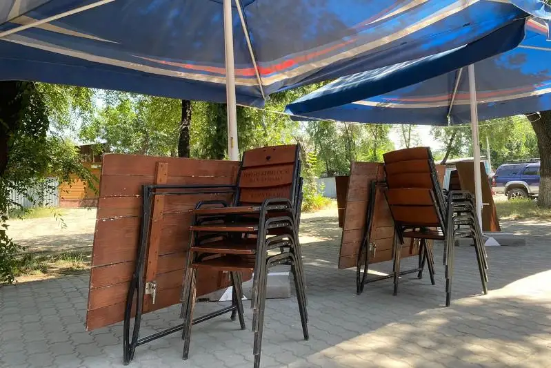 Несколько кафе закрыли в Алматы после проверки комиссии