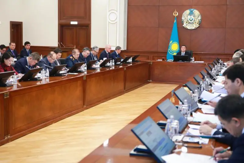 За задержку зарплаты будут наказывать жестче - поручение Премьер-Министра РК