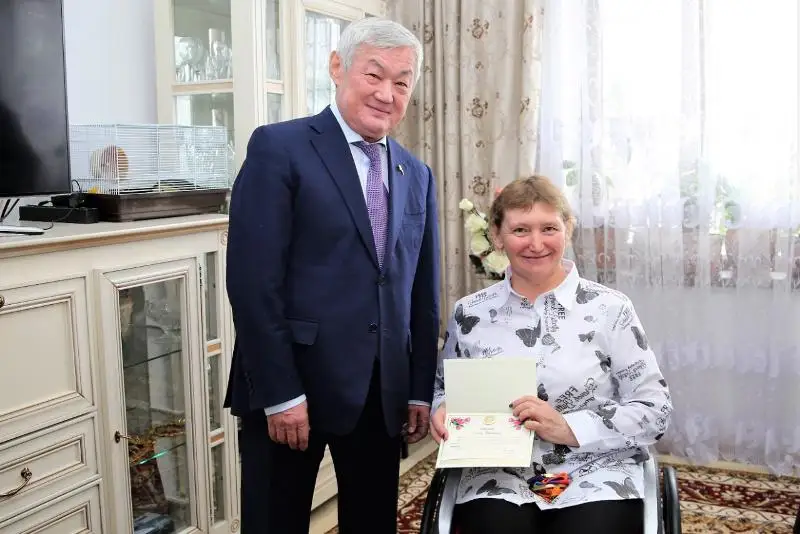 Восхищение женщинами Жамбылской области выразил Бердибек Сапарбаев