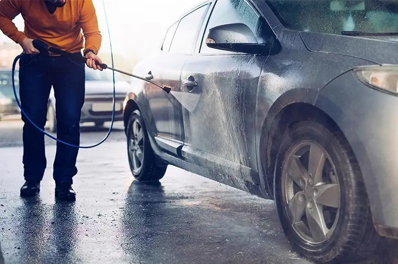 О требованиях к работе автомоек рассказал главный санврач Алматы