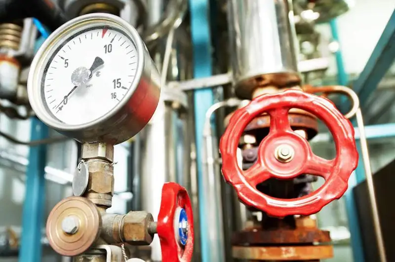 Темпы подготовки домов к отопительному сезону оценили в Петропавловске