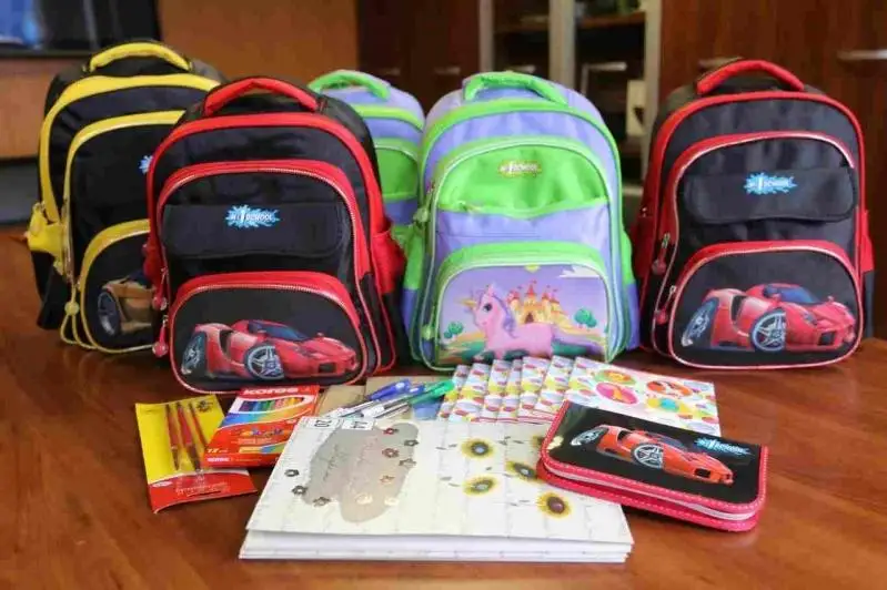 Более 10 800 детей получили помощь к новому учебному году в Карагандинской области