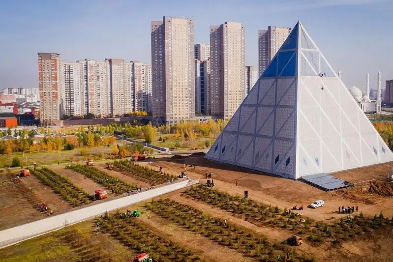 Аллея педагогов появилась в столице