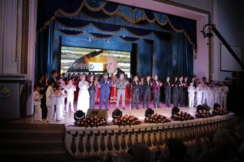 Юбилей композитора Роальда Топчевского отметили в Атырау