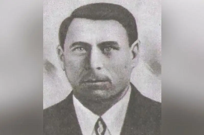 50 ДНЕЙ ДО ПОБЕДЫ:  Золотая звезда знаменосца Елгина из Казахстана