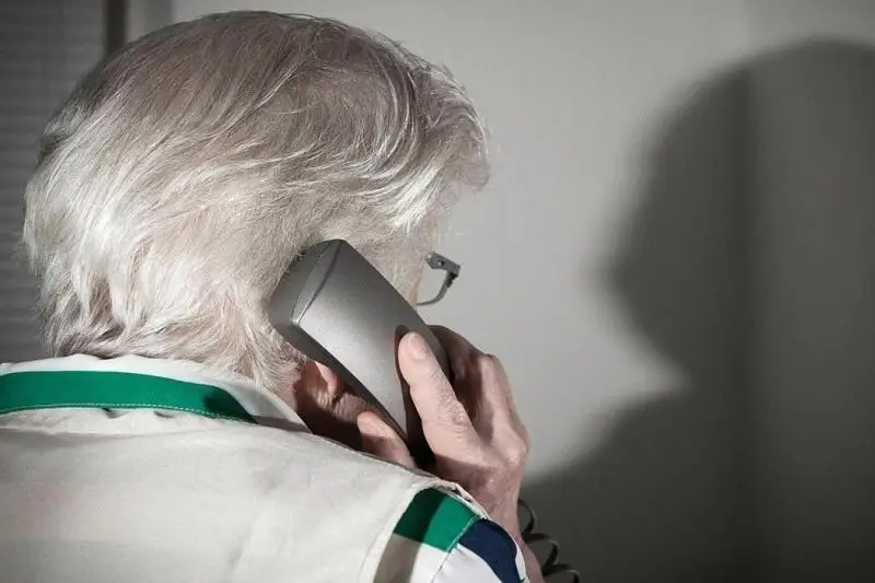 Телефонный мошенник обманул пенсионерку в Акмолинской области