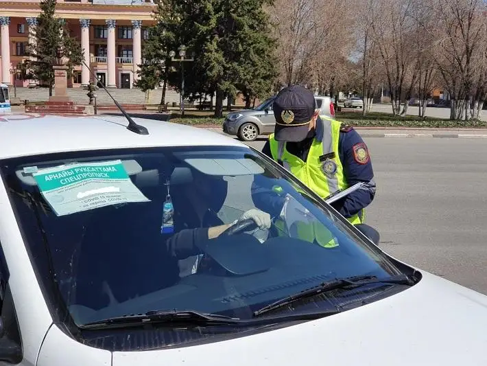 Автомобиль с двумя пропусками выявили в Усть-Каменогорске