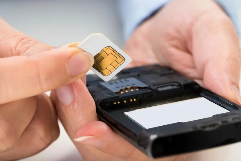 Подмена SIM-карт: казахстанцев предупреждают о новых видах мошенничества