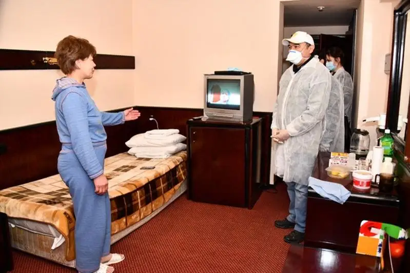 Какие условия для проживания медработников созданы в гостиницах и общежитиях Алматы