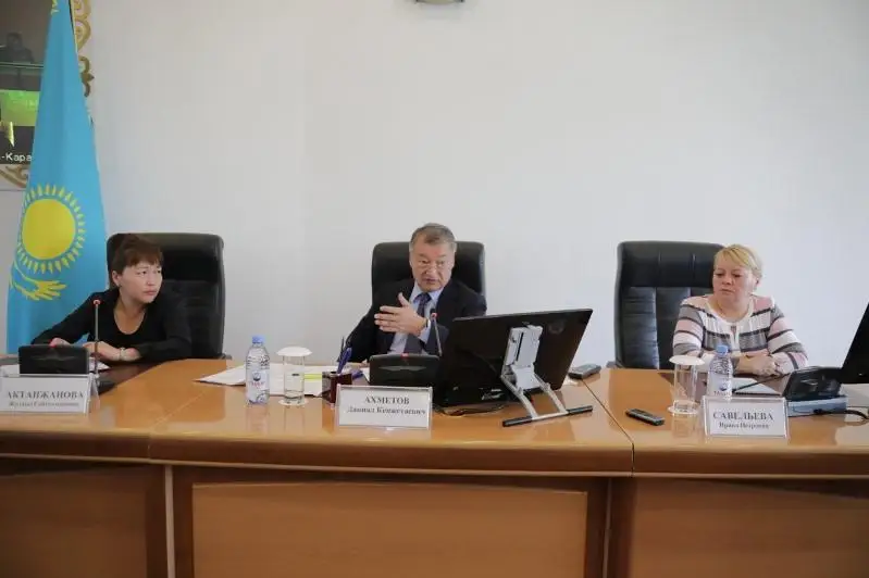 Аким ВКО предложил разработать законодательные инициативы по детским центрам специальных соцуслуг