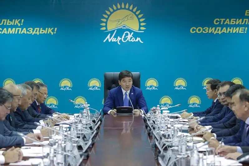 Необходимо рассмотреть вопрос создания «горячей линии» по вопросам коррупции - Бауыржан Байбек