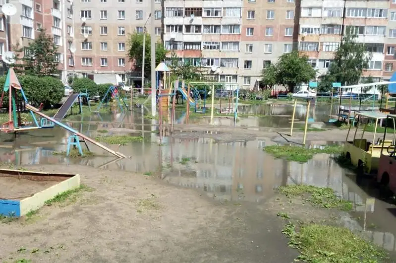 Половина месячной нормы осадков выпала за ночь в Петропавловске