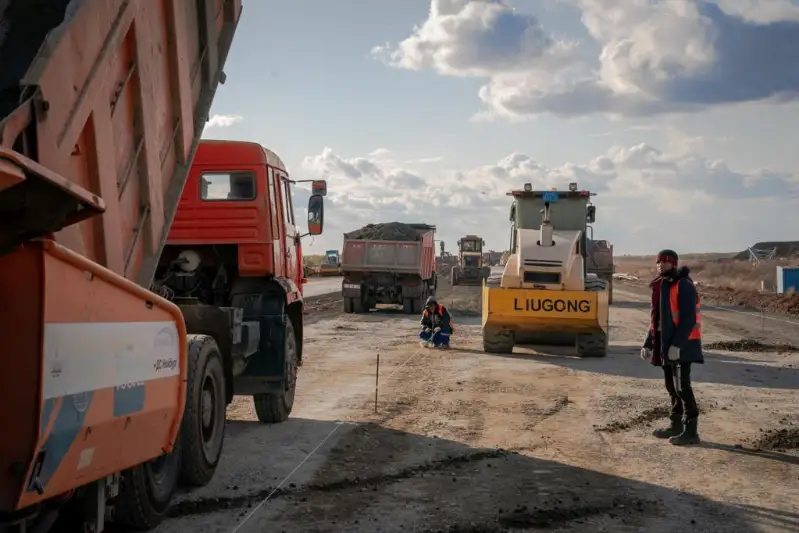 Ход строительства юго-западной объездной автомагистрали осмотрел Алтай Кульгинов