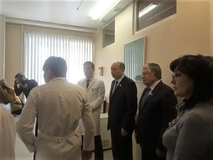 Сенатор встретился с медиками Акмолинской области