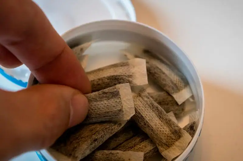 Как Минздрав будет решать вопрос с запретом снюса, рассказал Елжан Биртанов