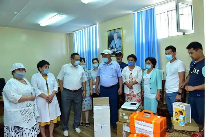 Помощь районной больнице на 2,2 млн тенге оказали предприниматели Актюбинской области