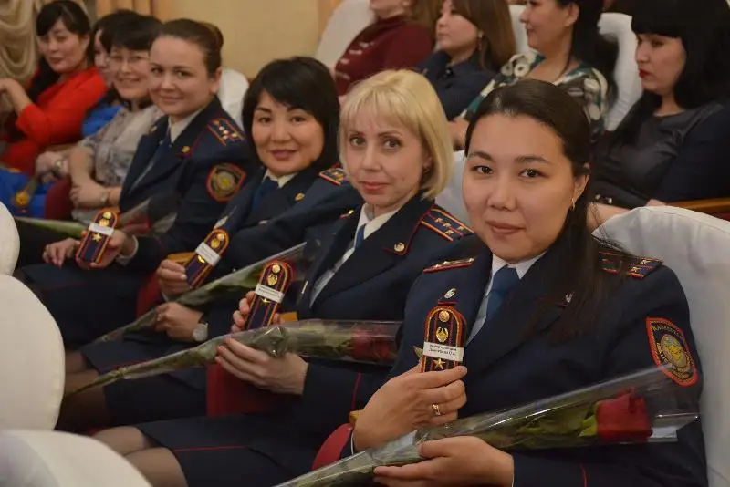 Женщины-полицейские получили очередные звания в СКО