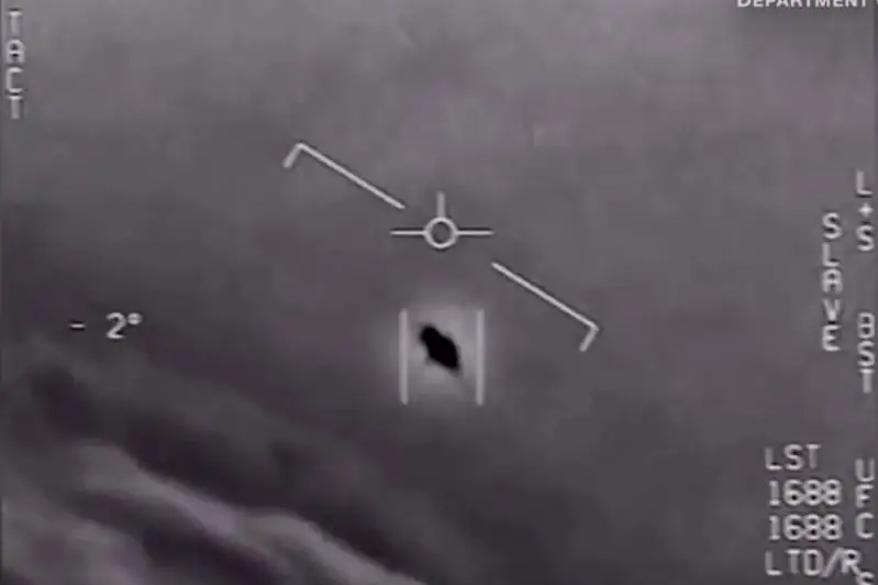 Пентагон официально опубликовал видео с НЛО