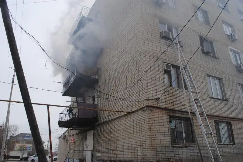 В Атырау горело общежитие