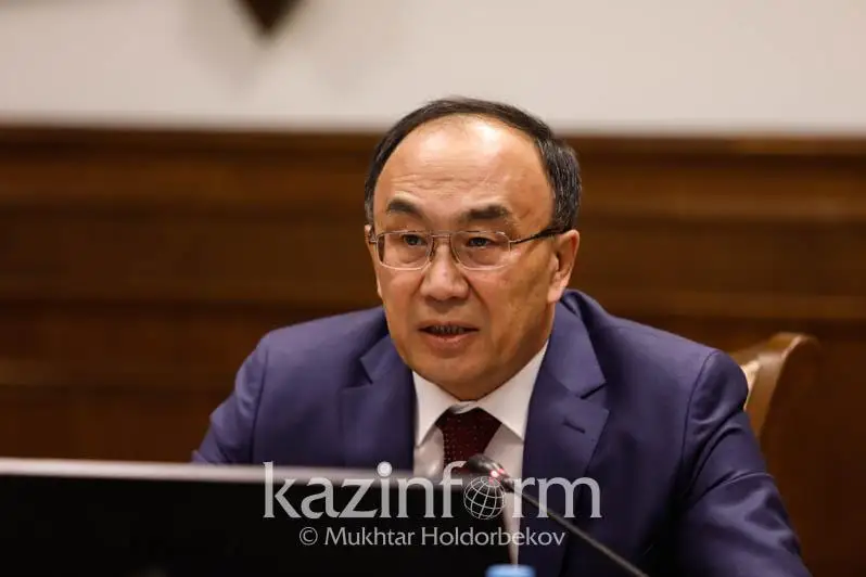 Рейтинг телеканалов должны оценивать ученые – Ерлан Сыдыков