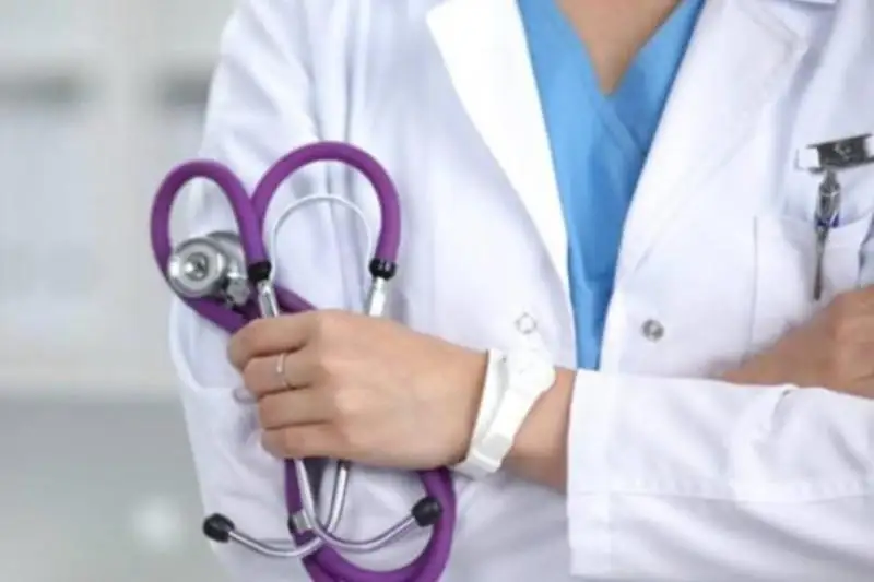 В Кыргызстане за сутки COVID-19 выявлен у 12 медработников