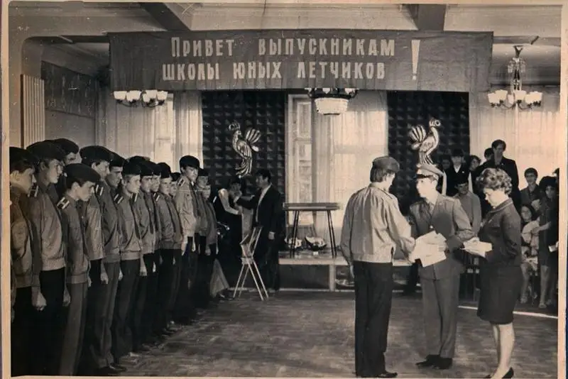 50-летний юбилей отметила актюбинская школа юных летчиков