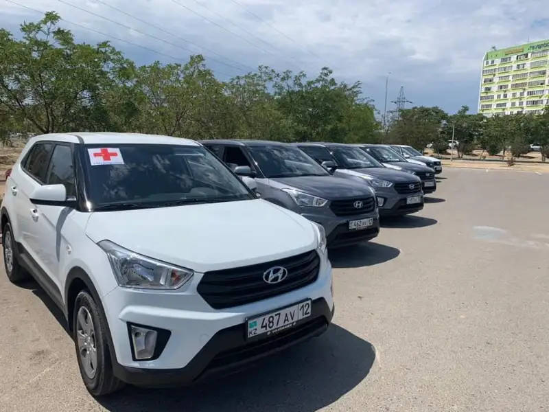 30 машин передал поликлиникам акимат Мангистауской области