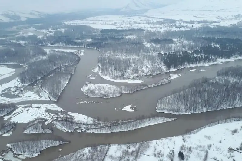 За ледовой обстановкой на реках Восточного Казахстана наблюдают с воздуха и земли