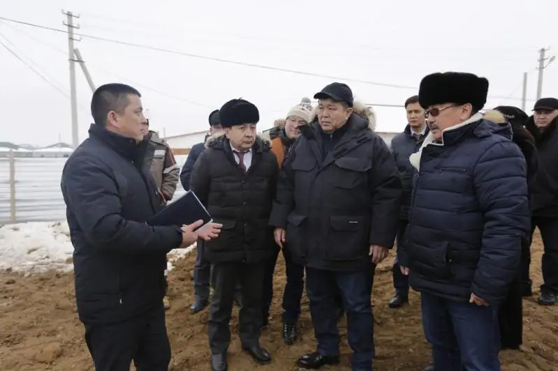 С социальными объектами нефтяного района ознакомился аким Атырауской области