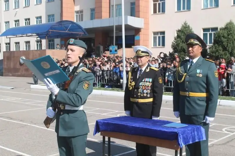Курсанты Военного института Сухопутных войск приняли присягу в Алматы