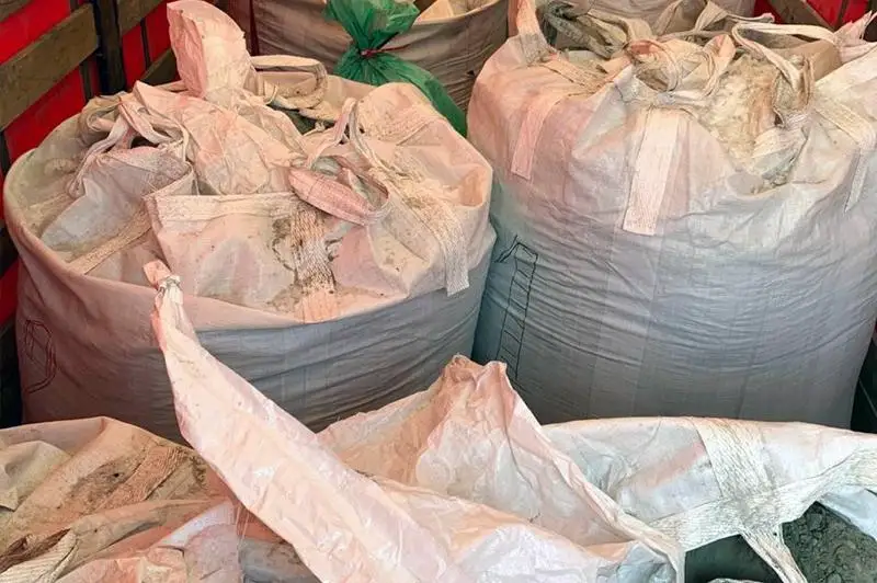 Незаконный вывоз золотосодержащей руды пресекли пограничники