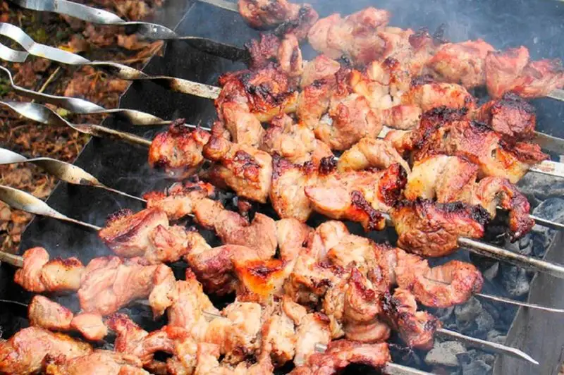 На Арбате Алаколя шашлычных не должно быть – Даниал Ахметов