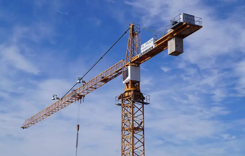 Травмирование рабочих из-за падения стрелы крана: возбуждено уголовное дело