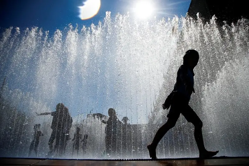 Сильную жару прогнозируют в ряде регионов республики