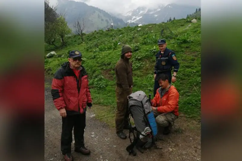 Ушли в поход с ночевкой - спасатели нашли двух туристов в горах близ Алматы