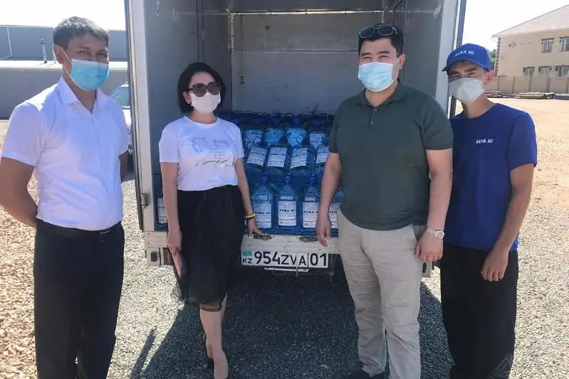 715 литров питьевой воды​ доставили в Зерендинскую районную больницу