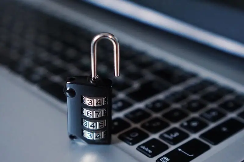 Утечку персональных данных казахстанцев в DamuMed прокомментировал вице-министр цифрового развития