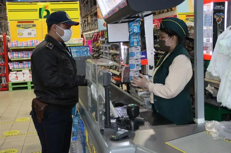 Профилактическую работу с работниками супермаркетов проводят в Актобе