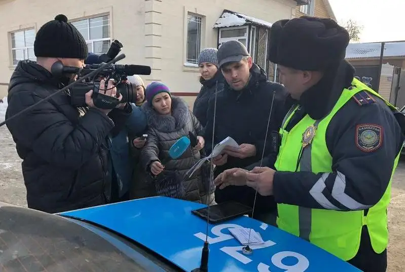 В Павлодаре штрафуют не пропускающих спецтранспорт водителей